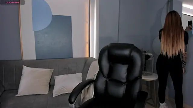 LexieWayne online show from September 25, 2025, 7:42 pm