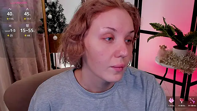 Snapshot of LianaFord chatting on December 15, 2025, 10:15 pm LianaFord online show from December 15, 2025, 10:15 pm