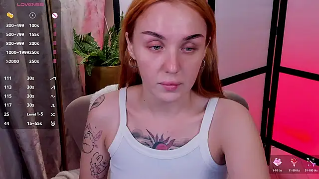 Snapshot of LianaFord chatting on November 13, 2025, 7:45 am LianaFord online show from November 13, 2025, 7:45 am