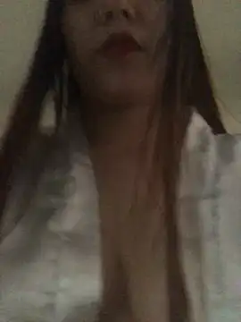 DulceChloe99 online show from February 18, 2025, 8:36 pm