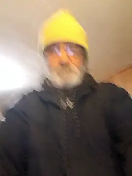 Snapshot of OralDesires2 chatting on February 5, 2026, 11:44 pm OralDesires2 online show from February 5, 2026, 11:44 pm