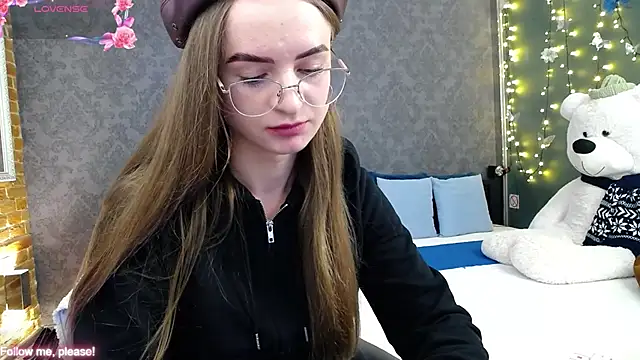 Snapshot of KateJonson chatting on November 12, 2025, 1:26 pm KateJonson online show from November 12, 2025, 1:26 pm