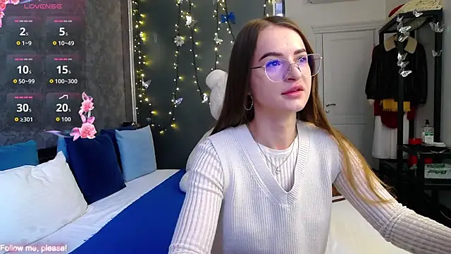 Snapshot of KateJonson chatting on November 13, 2025, 8:07 am KateJonson online show from November 13, 2025, 8:07 am