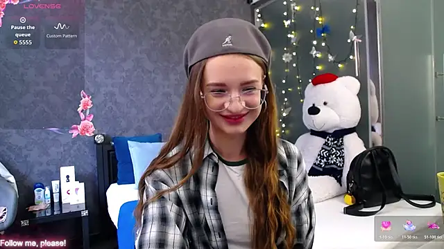 Snapshot of KateJonson chatting on November 5, 2025, 7:33 am KateJonson online show from November 5, 2025, 7:33 am