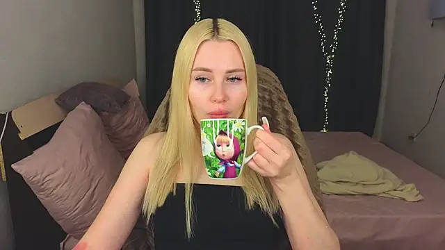 Snapshot of Alenca_hot_sex chatting on March 22, 2025, 5:41 pm Alenca hot sex online show from March 22, 2025, 5:41 pm