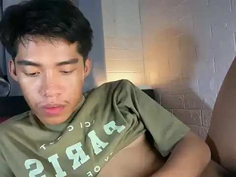 Snapshot of Lightjt04 chatting on April 20, 2026, 5:25 pm Lightjt04 online show from April 20, 2026, 5:25 pm