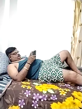 Snapshot of Desi_Londa_143 chatting on December 3, 2025, 5:01 pm Desi Londa 143 online show from December 3, 2025, 5:01 pm