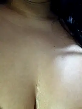 Snapshot of S_Mia chatting on February 5, 2025, 4:03 pm S Mia online show from February 5, 2025, 4:03 pm