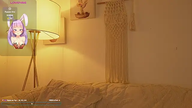 Snapshot of bunnycuteshy chatting on November 6, 2025, 2:54 pm bunnycuteshy online show from November 6, 2025, 2:54 pm