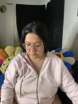 MsConejitaa online show from December 17, 2025, 6:24 pm