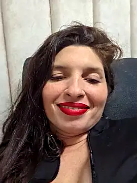 Azahara Amin  online show from September 26, 2025, 3:35 am