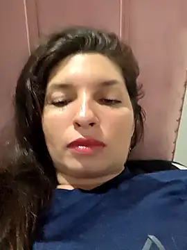 Snapshot of Azahara_Amin_ chatting on April 26, 2026, 6:16 pm Azahara Amin online show from April 26, 2026, 6:16 pm
