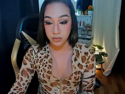 Snapshot of Mistress_Jolens chatting on January 24, 2025, 5:11 pm Mistress Jolens online show from January 24, 2025, 5:11 pm