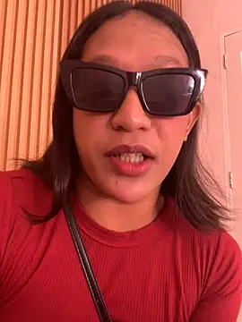 Snapshot of Mistress_Jolens chatting on March 6, 2025, 3:13 am Mistress Jolens online show from March 6, 2025, 3:13 am
