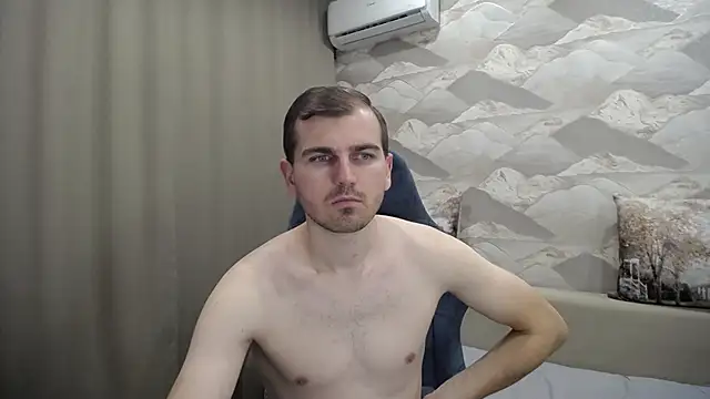 Snapshot of SerzhKorol1 chatting on November 20, 2025, 5:02 pm SerzhKorol1 online show from November 20, 2025, 5:02 pm