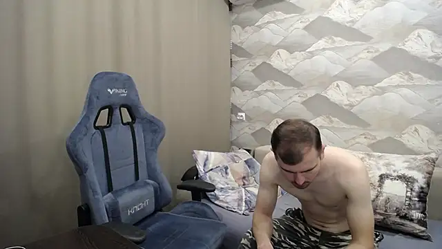 Snapshot of SerzhKorol1 chatting on November 1, 2025, 6:30 am SerzhKorol1 online show from November 1, 2025, 6:30 am