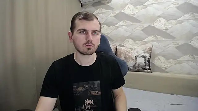 Snapshot of SerzhKorol1 chatting on November 18, 2025, 4:49 am SerzhKorol1 online show from November 18, 2025, 4:49 am