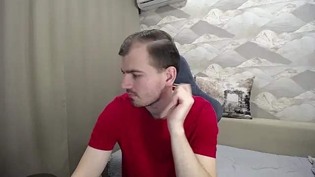 Snapshot of SerzhKorol1 chatting on November 24, 2025, 4:45 am SerzhKorol1 online show from November 24, 2025, 4:45 am