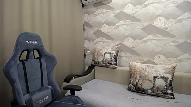 Snapshot of SerzhKorol1 chatting on December 2, 2025, 3:52 am SerzhKorol1 online show from December 2, 2025, 3:52 am