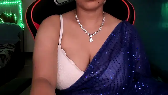 Snapshot of South_indian_tickly chatting on May 14, 2026, 1:41 pm South indian tickly online show from May 14, 2026, 1:41 pm