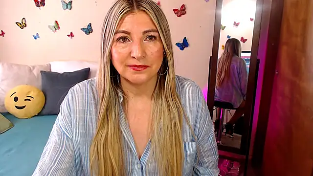 Jolie-Mature online show from October 24, 2025, 8:30 pm