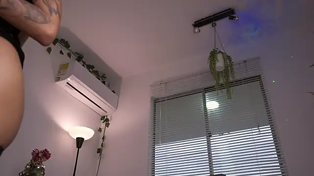 Snapshot of Cooper-Reds chatting on November 29, 2025, 9:15 pm Cooper-Reds online show from November 29, 2025, 9:15 pm