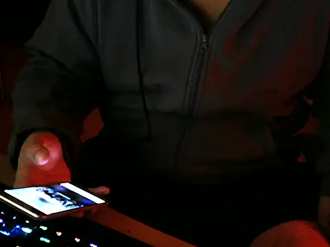 charly2994 online show from April 5, 2026, 4:30 am