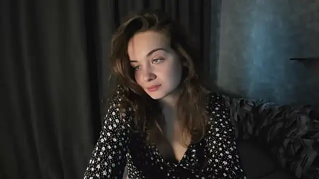 Snapshot of KristinaLoison chatting on April 18, 2026, 10:06 am KristinaLoison online show from April 18, 2026, 10:06 am