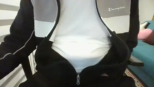 Snapshot of alessex24 chatting on November 22, 2025, 7:02 pm alessex24 online show from November 22, 2025, 7:02 pm