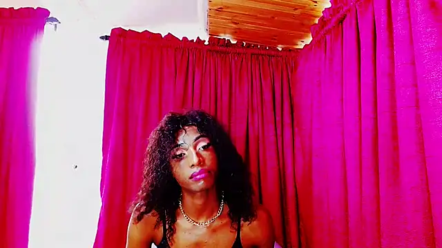Snapshot of HotGee123 chatting on January 10, 2025, 7:04 am HotGee123 online show from January 10, 2025, 7:04 am