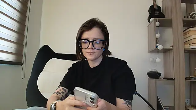 Snapshot of Arya_starrk chatting on February 18, 2026, 2:24 pm Arya starrk online show from February 18, 2026, 2:24 pm