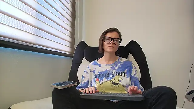 Snapshot of Arya_starrk chatting on January 7, 2026, 2:44 pm Arya starrk online show from January 7, 2026, 2:44 pm