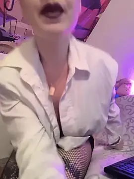 Snapshot of Stoned-baby69 chatting on October 24, 2025, 3:55 pm Stoned-baby69 online show from October 24, 2025, 3:55 pm