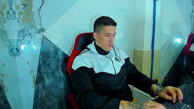 yeckodream online show from November 29, 2025, 7:08 am