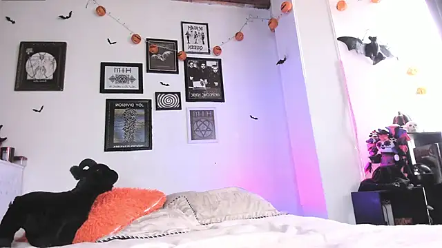 gothic do11 online show from January 6, 2025, 3:19 pm