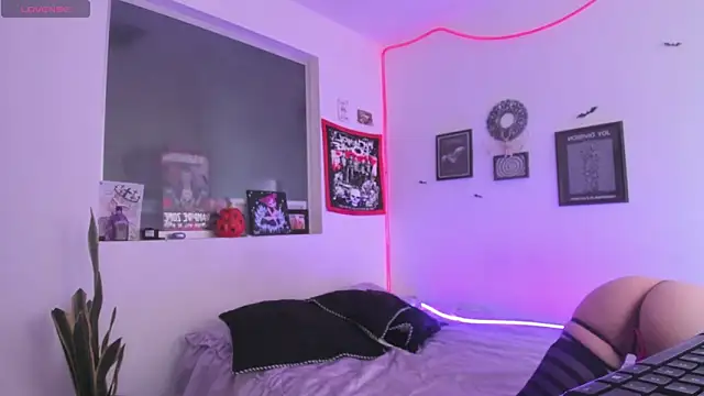 gothic do11 online show from April 15, 2026, 5:28 pm