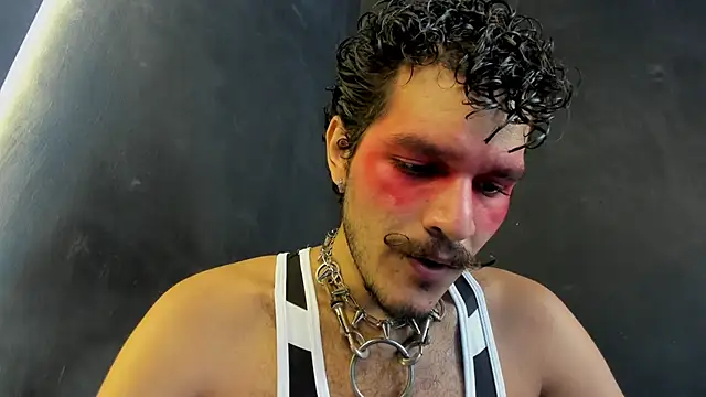 Snapshot of die_mond chatting on December 18, 2025, 6:23 pm die mond online show from December 18, 2025, 6:23 pm