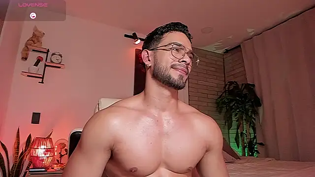 Josseph1  online show from March 11, 2026, 11:32 pm