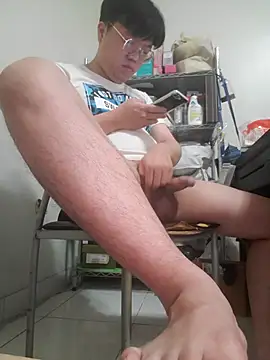 Snapshot of ksshp9502 chatting on February 15, 2026, 4:39 pm ksshp9502 online show from February 15, 2026, 4:39 pm