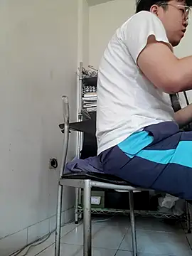 Snapshot of ksshp9502 chatting on November 6, 2025, 6:39 am ksshp9502 online show from November 6, 2025, 6:39 am