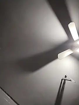 Snapshot of thickcocklatino chatting on January 22, 2025, 6:31 pm thickcocklatino online show from January 22, 2025, 6:31 pm