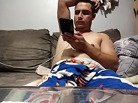 Snapshot of thickcocklatino chatting on October 25, 2025, 12:32 am thickcocklatino online show from October 25, 2025, 12:32 am