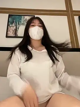 Snapshot of Onee-Chew chatting on March 1, 2026, 3:28 am Onee-Chew online show from March 1, 2026, 3:28 am