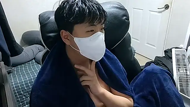 dlgkdla123 online show from April 8, 2026, 10:28 am