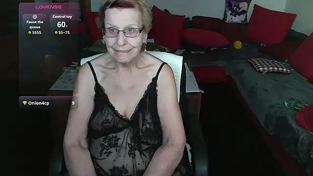 Snapshot of HeisseomaOriginal chatting on November 5, 2025, 8:17 am HeisseomaOriginal online show from November 5, 2025, 8:17 am