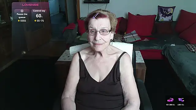 HeisseomaOriginal online show from March 12, 2026, 8:18 am