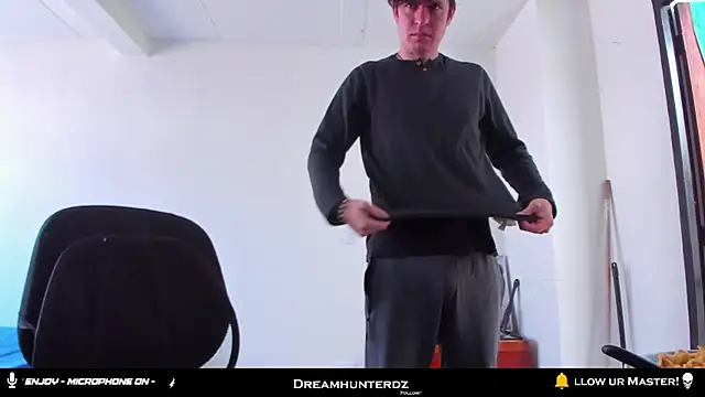 Snapshot of Headhunterdz chatting on December 15, 2025, 1:50 pm Headhunterdz online show from December 15, 2025, 1:50 pm