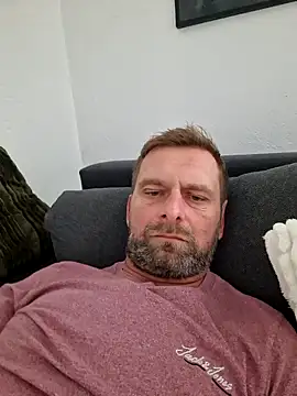 Snapshot of Mjn34 chatting on October 16, 2025, 3:20 pm Mjn34 online show from October 16, 2025, 3:20 pm