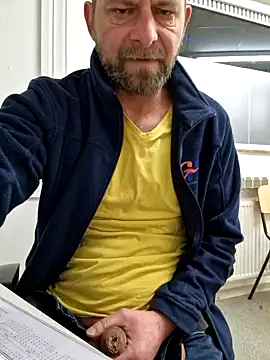 Snapshot of Mjn34 chatting on February 17, 2025, 6:42 am Mjn34 online show from February 17, 2025, 6:42 am