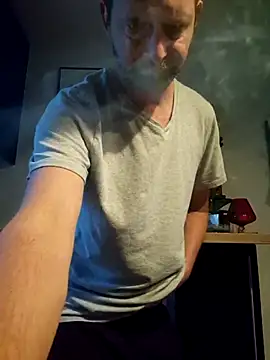 Snapshot of Mjn34 chatting on November 3, 2025, 6:40 am Mjn34 online show from November 3, 2025, 6:40 am